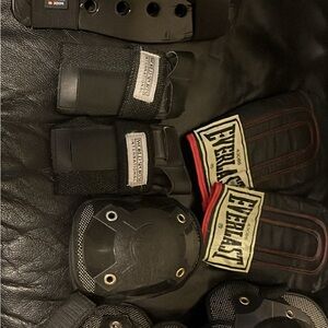 Everlast  Martial Arts Gear Set
